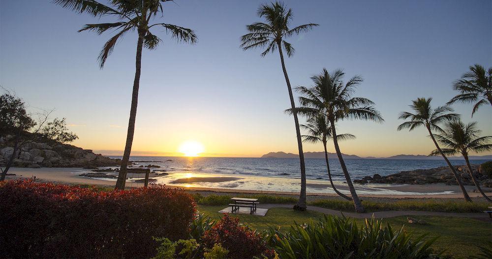 Rose Bay Resort Bowen Exteriér fotografie